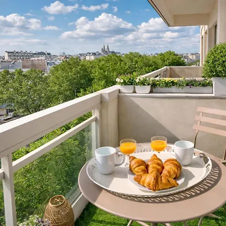 Eiffel Tower View With Lift & Balcony Apartament Paryż