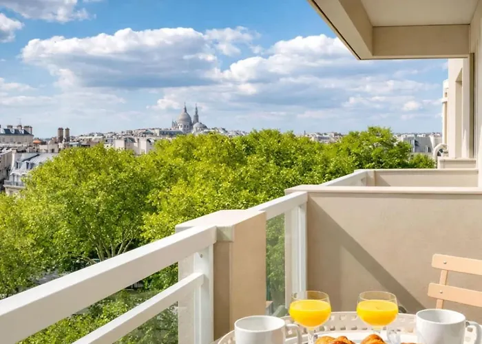 Apartmán Eiffel Tower View With Lift & Balcony Paříž
