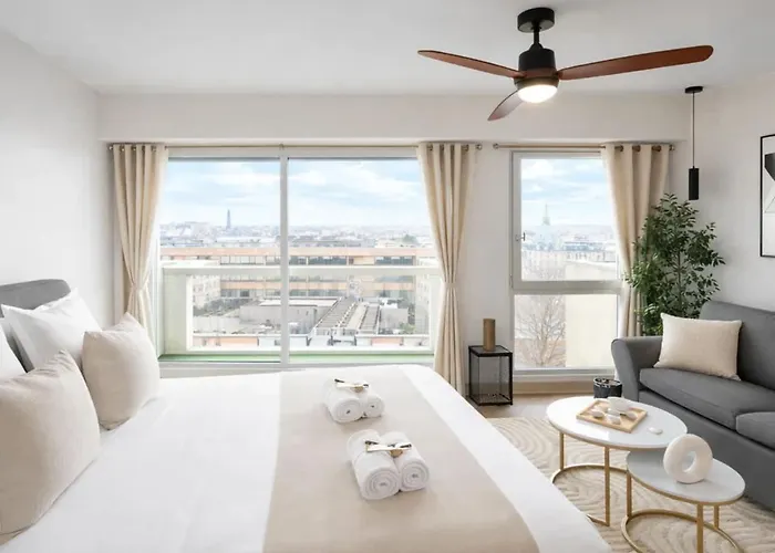 Eiffel Tower View With Lift & Balcony
