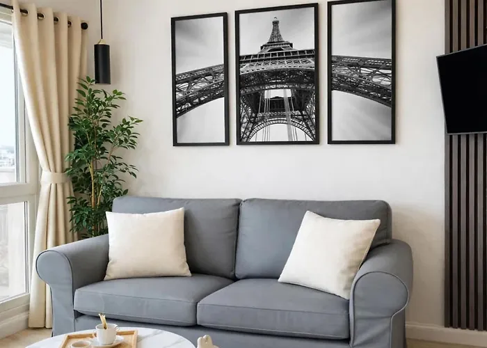 Eiffel Tower View With Lift & Balcony